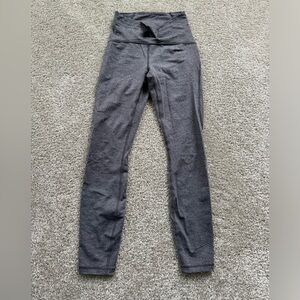 Lululemon train legging. Grey. Size 4